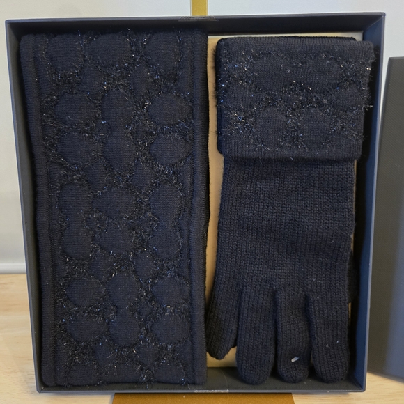 Coach Signature Knit Headband & Gloves Boxed Set - Black - Picture 2 of 3